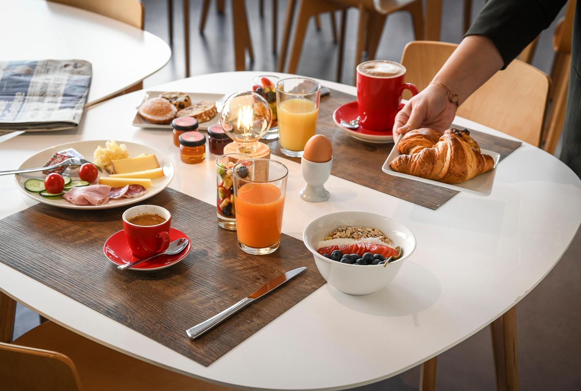 Home Swiss Hotel Geneva Ngoại thất bức ảnh
